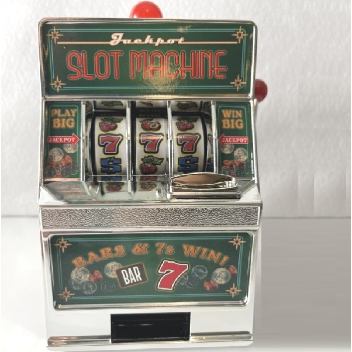 Παιχνίδι κουλοχέρης Καζίνο με πραγματικά νομίσματα - κουμπαράς