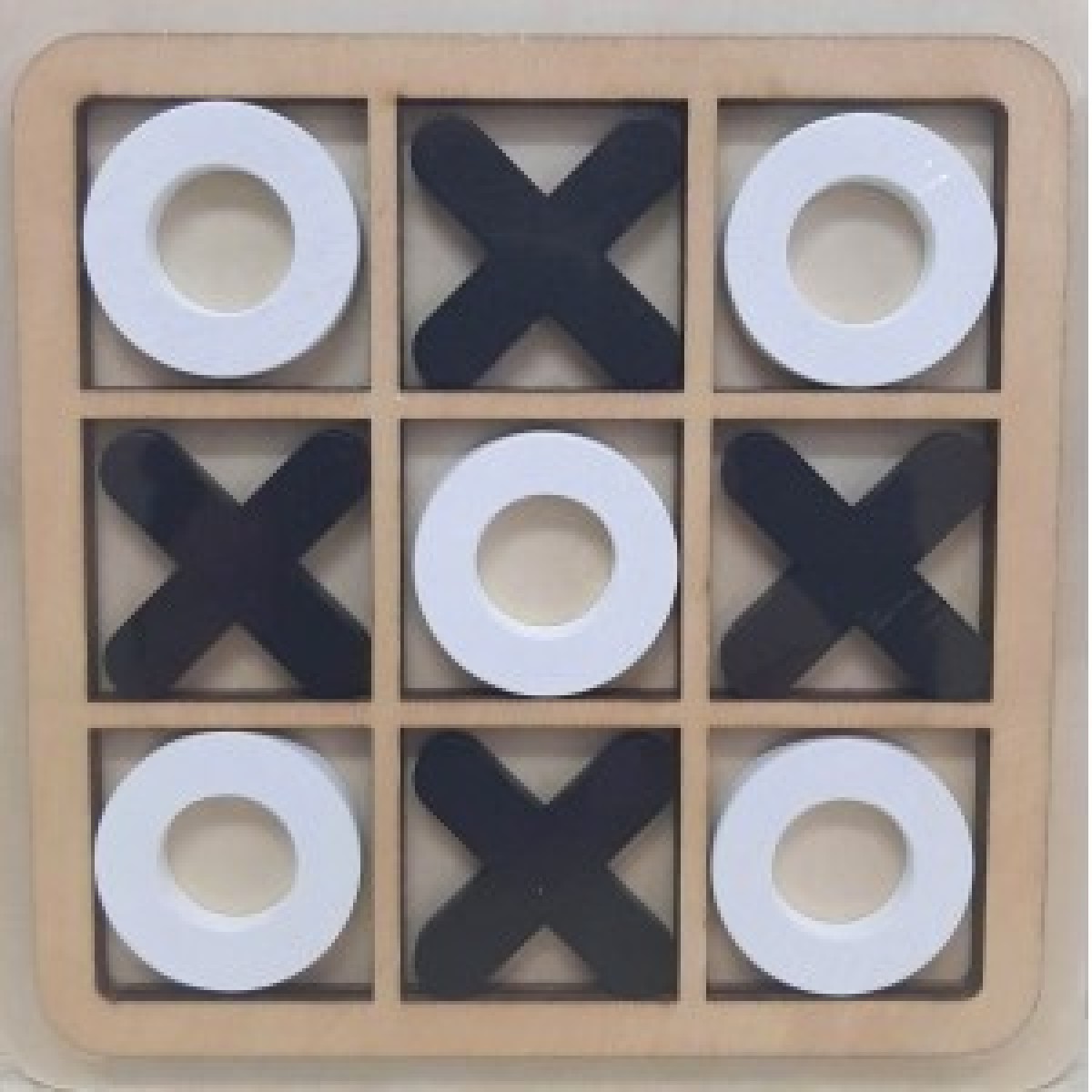 Ξύλινο επιτραπέζιο παιχνίδι τρίλιζα λευκό-μαύρο