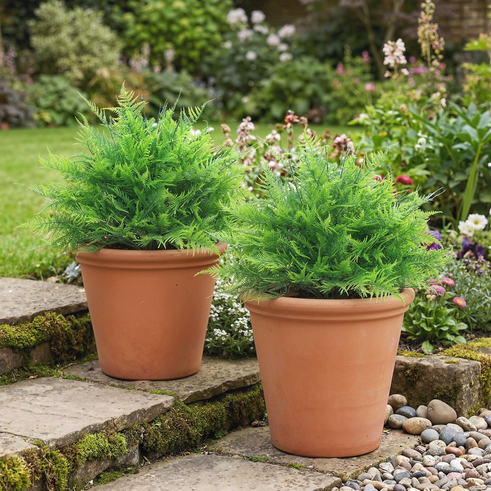 Τεχνητά φυτά τεχνητά Boston Fern Bushes ανθεκτικά στην υπεριώδη ακτινοβολία Τεχνητά φυτά με πασσάλους Σετ 2 60 cm για βεράντα στον κήπο