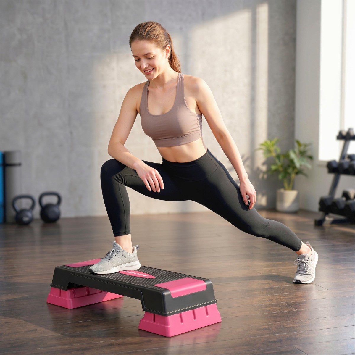 Αερόβιο stepper fitness ρυθμιζόμενο καθ' ύψος με 3 σκαλοπάτια (12/17,5/22,5 cm), αντιολισθητικό χαλάκι μαύρο + ροζ