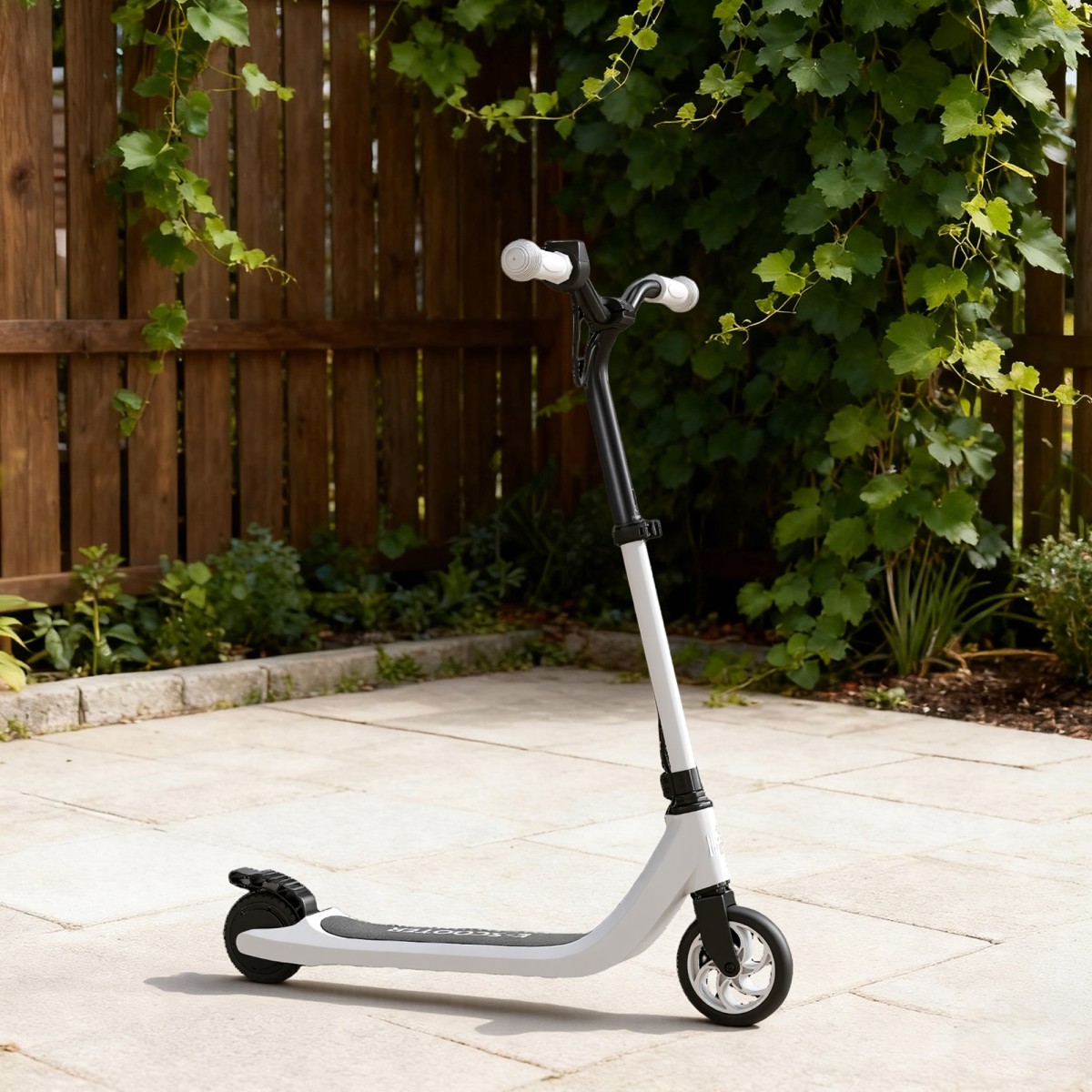 E-scooter, ηλεκτρικό kick scooter, αυτονομία 6 km, ηλικίας 6 ετών και άνω, ατσάλινο πλαίσιο, μαύρο+άσπρο, 76 x 53 x 95 cm