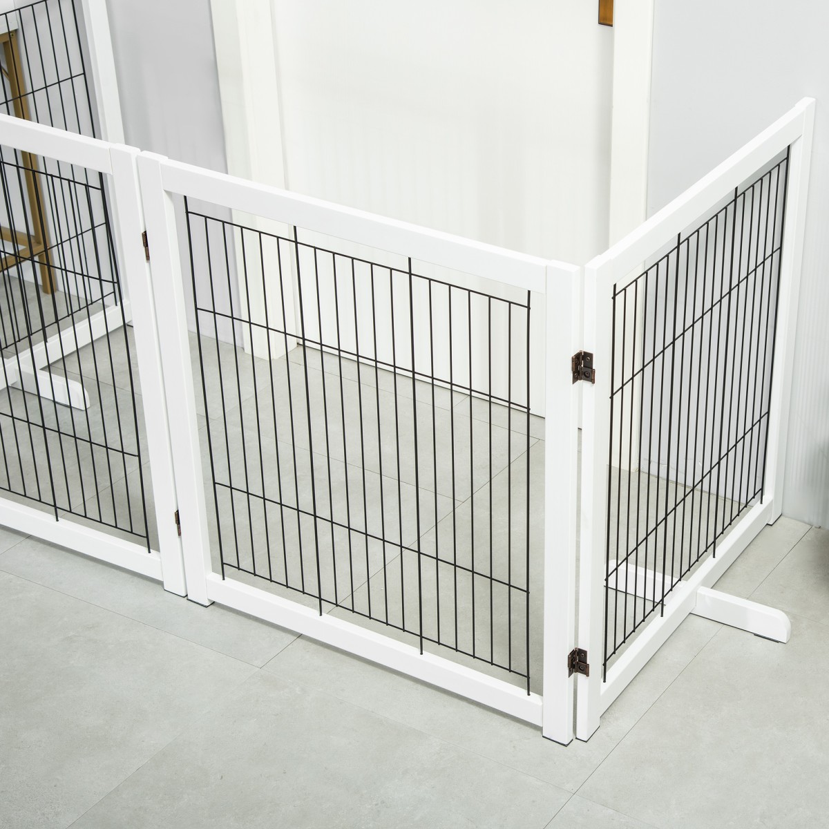 Dog Barrier Freestanding Safety Gate with Feet 305 x 82 cm Ξύλινη Πύλη Dog Πτυσσόμενη Πύλη Σκάλας Barrier σκύλου για Σκάλες, Πόρτες, Διάδρομος, 4 Πάνελ, Λευκό