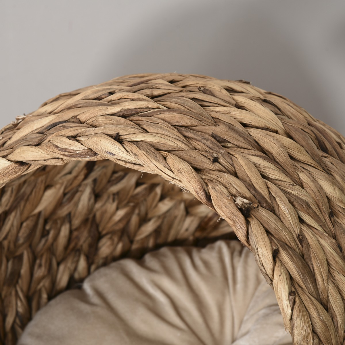 Rattan Cat Basket Cat Cave Cat Hut Κρεβάτι γάτας με μαξιλάρι Κρεβάτι για κατοικίδια Νερό Υάκινθος Καφέ 50 x 42 x 60 cm
