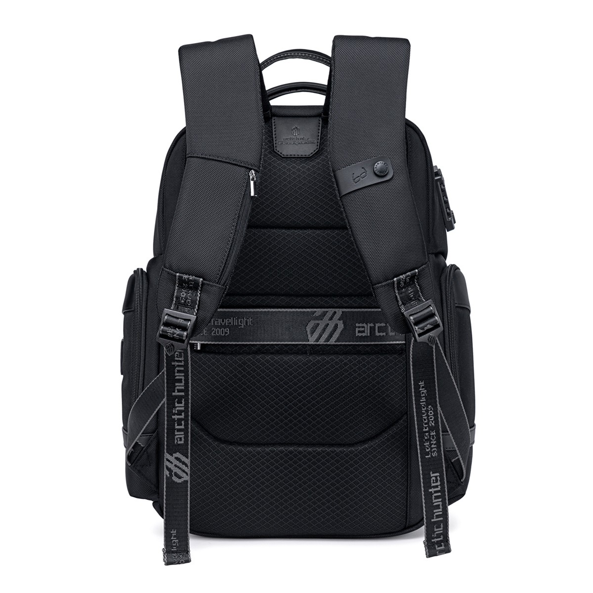 ARCTIC HUNTER τσάντα πλάτης B00682 με θήκη laptop 15.6", USB, λουκέτο TSA, 23.5L, μαύρη