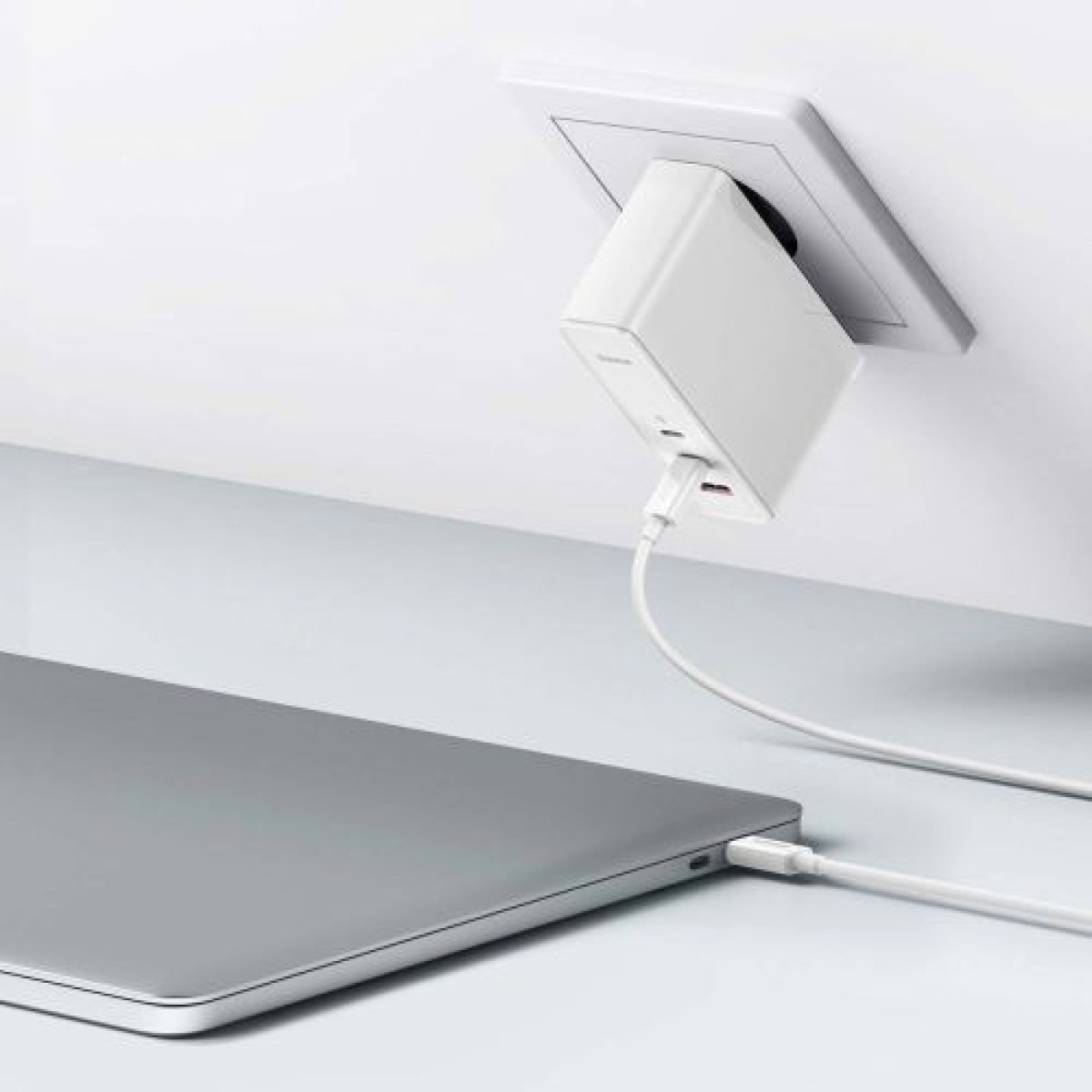 Baseus Travel Charger GaN5 Pro Γρήγορος φορτιστής τοίχου, C+C+U, 140W White EU (CCGP100202)