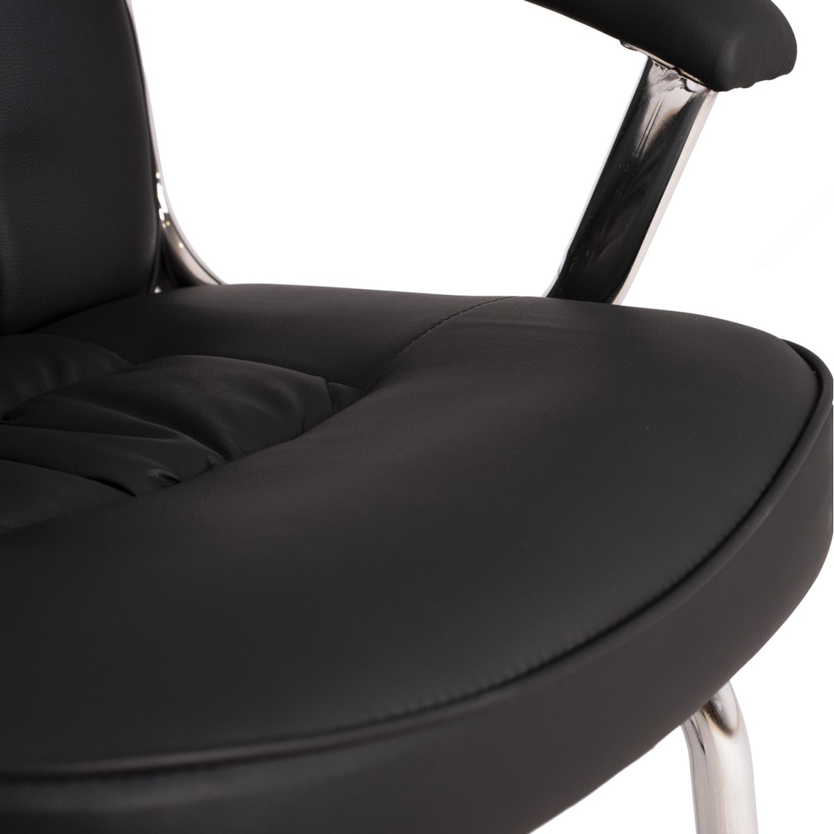 ΚΑΡΕΚΛΑ AMBREY HM1114 ΜΕ ΜΑΥΡΟ PU ΜΕ ΒΑΣΗ ΧΡΩΜΙΟΥ 61.5x62x98 cm.