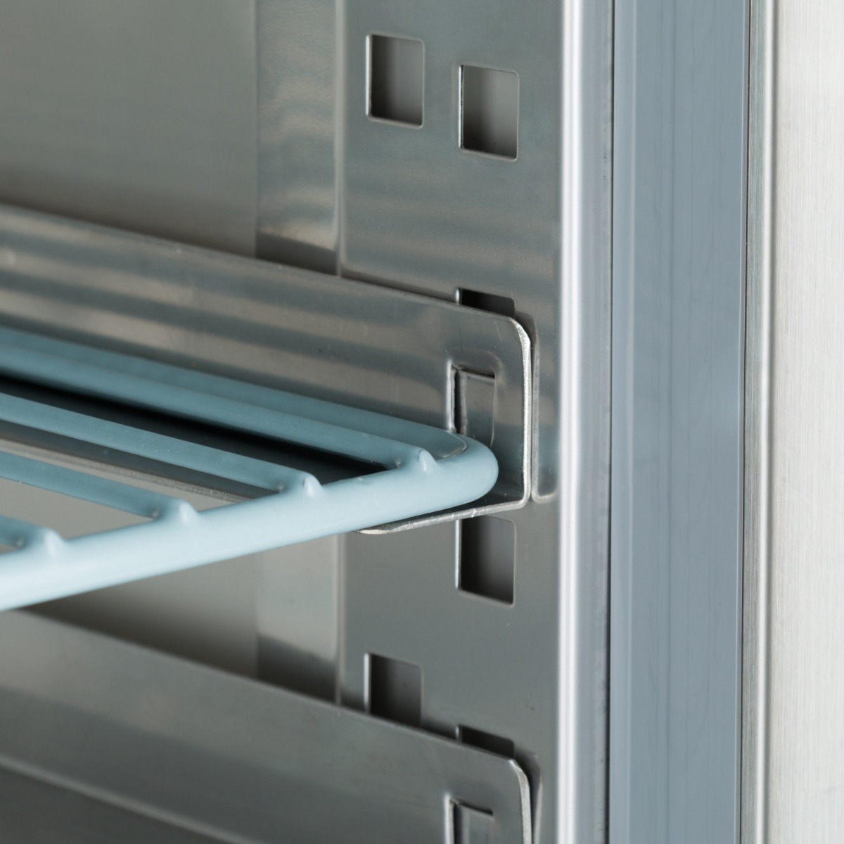 Bakery Fridge - 800L - Adjustable Shelves - Fits 60 x 40cm - on Wheels