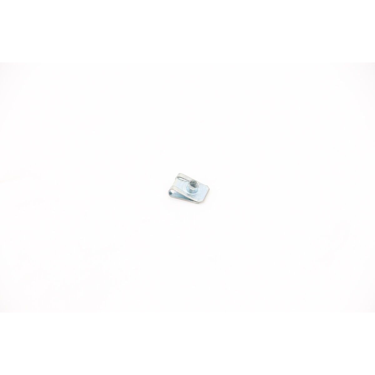 VNG350/VN500 - Nut/Clip 4Mm