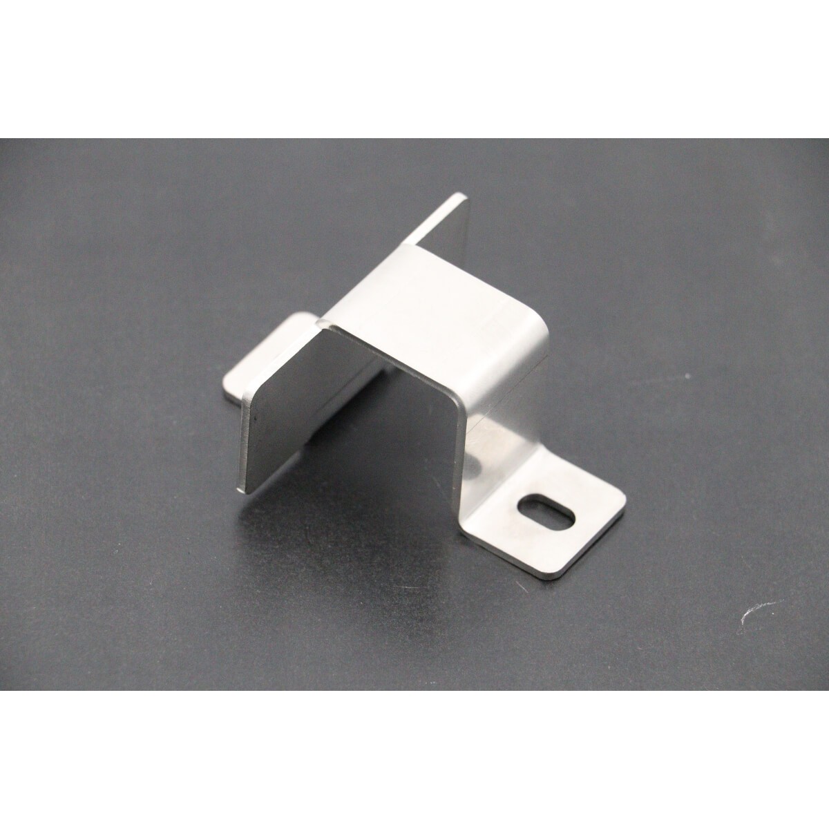 ID2000 - Vent Valve Bracket