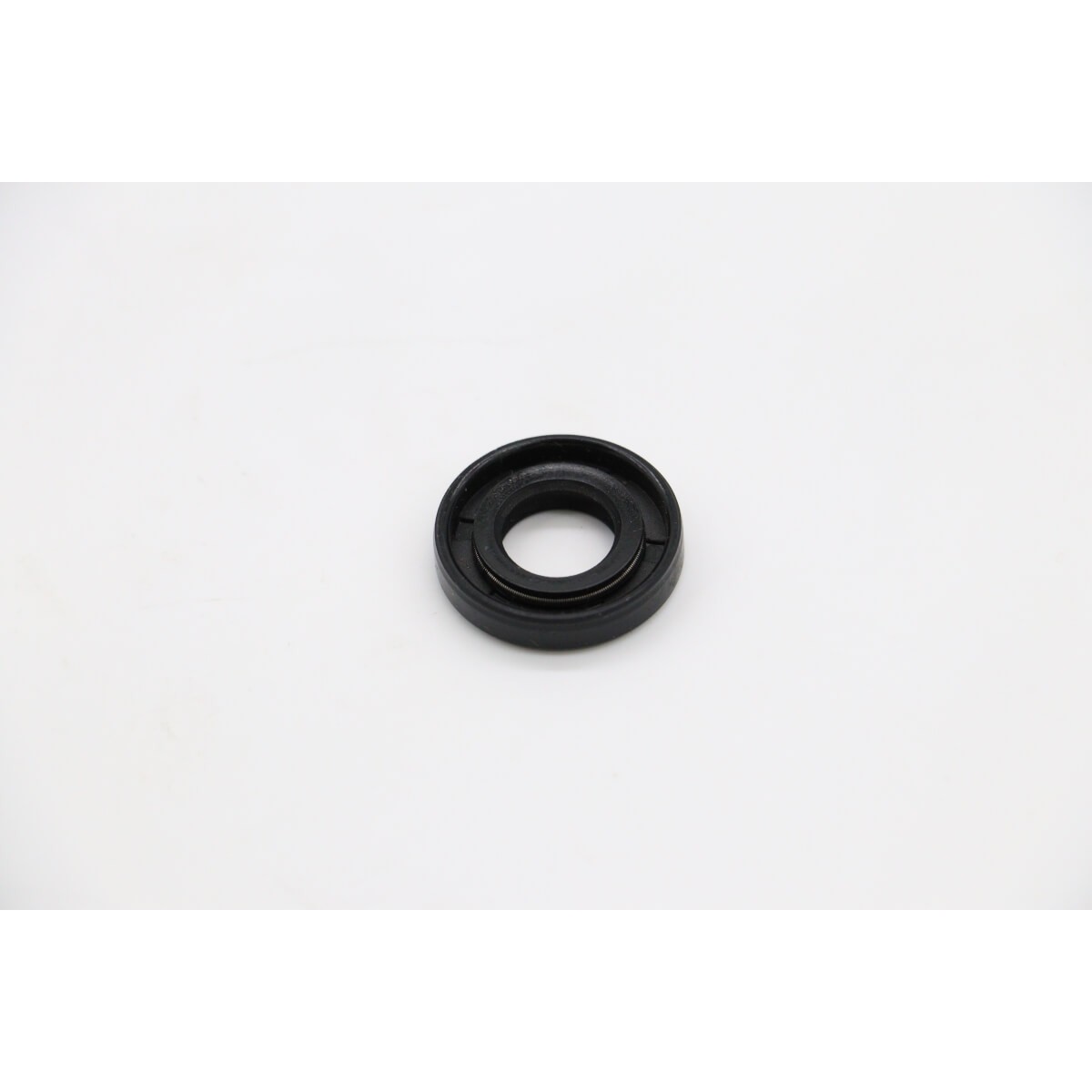 MPM7 - Oil Seal 24X12x5 #27 (Om)