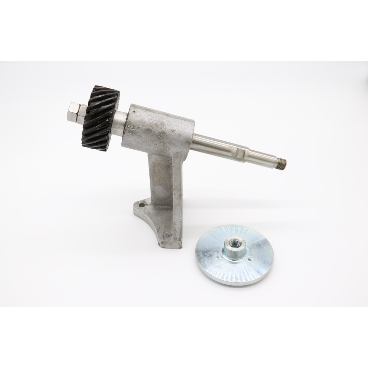 Maj80x Turn Table Drive Shaft Compl.