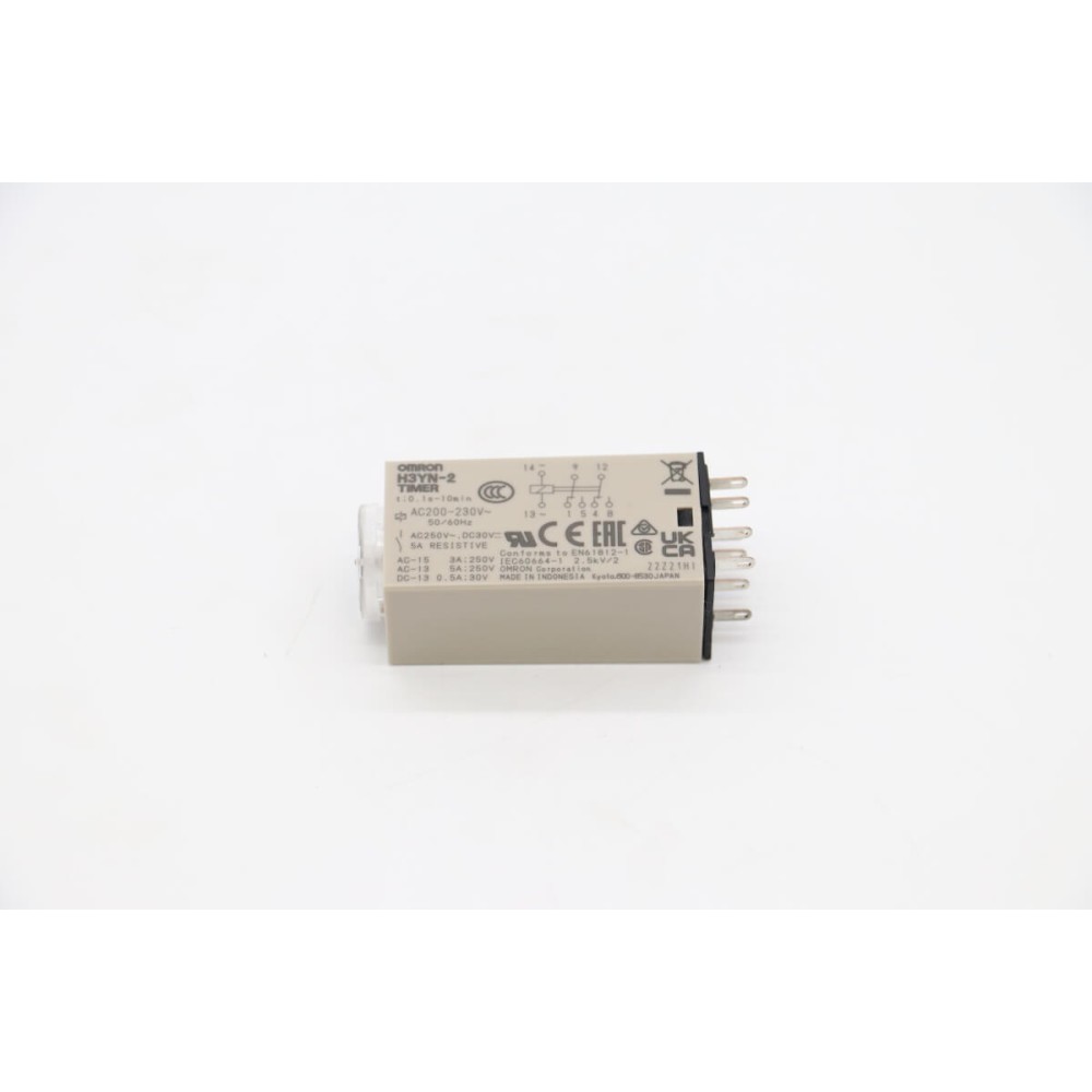 RELAIS - Time Relais 200/230V (Omron / H3yn8000r)