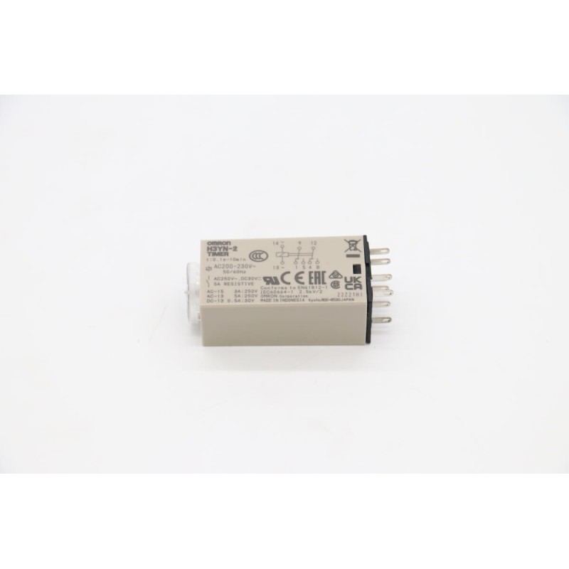 RELAIS - Time Relais 200/230V (Omron / H3yn8000r)