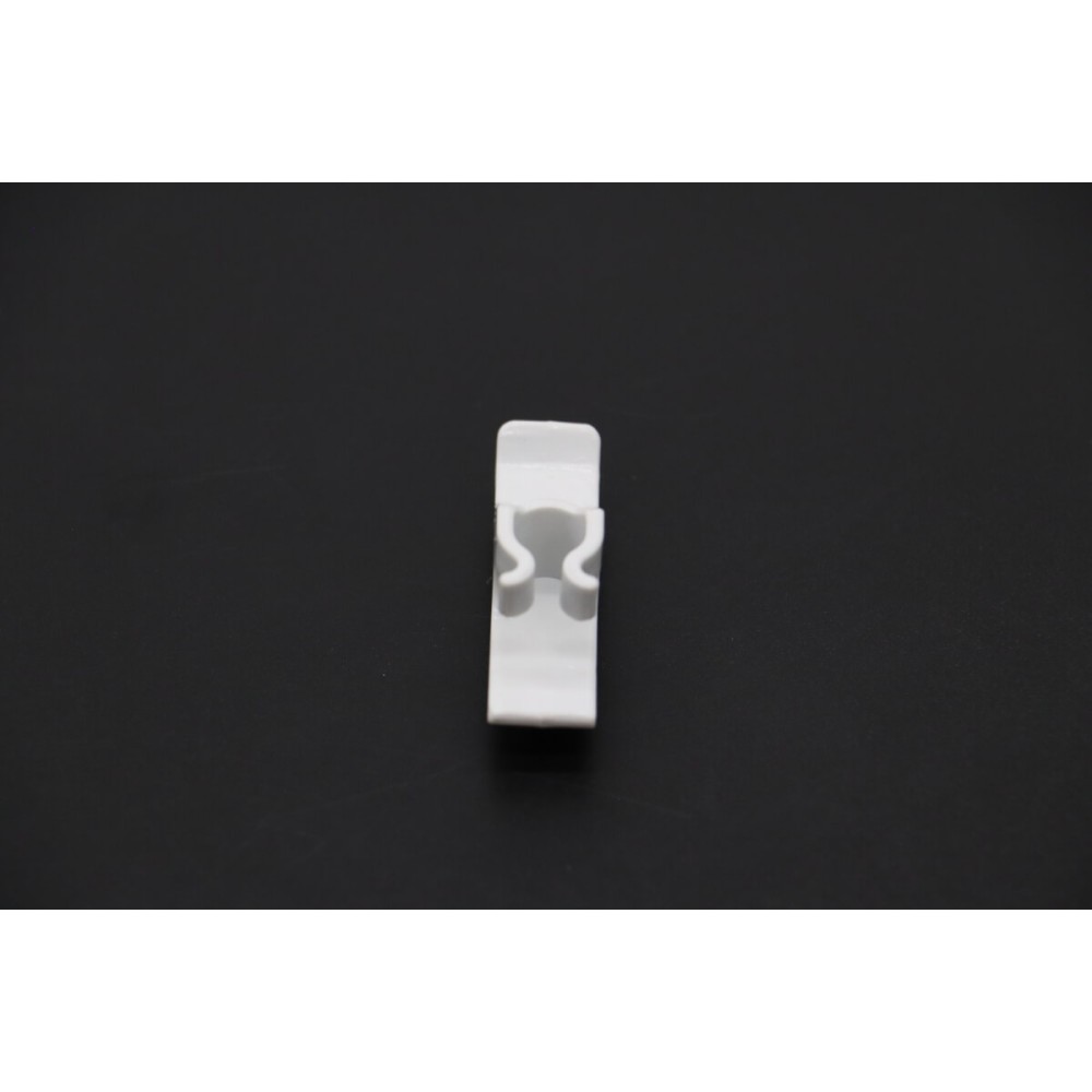 SC235 - Shelf Clip (White) (Nm)