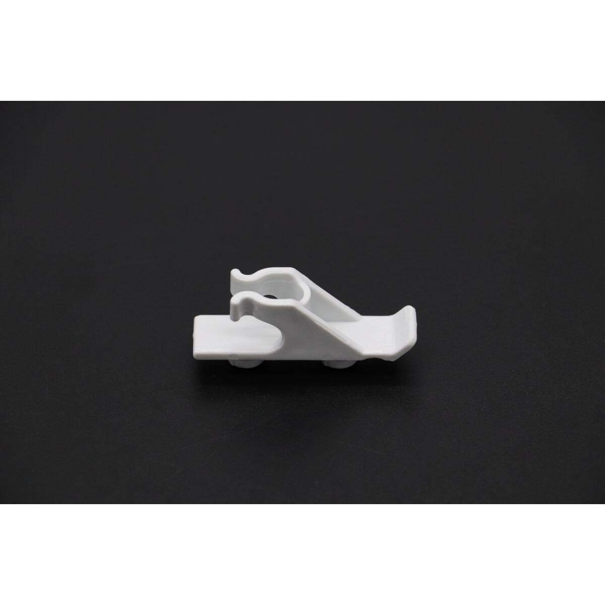 SC235 - Shelf Clip (White) (Nm)