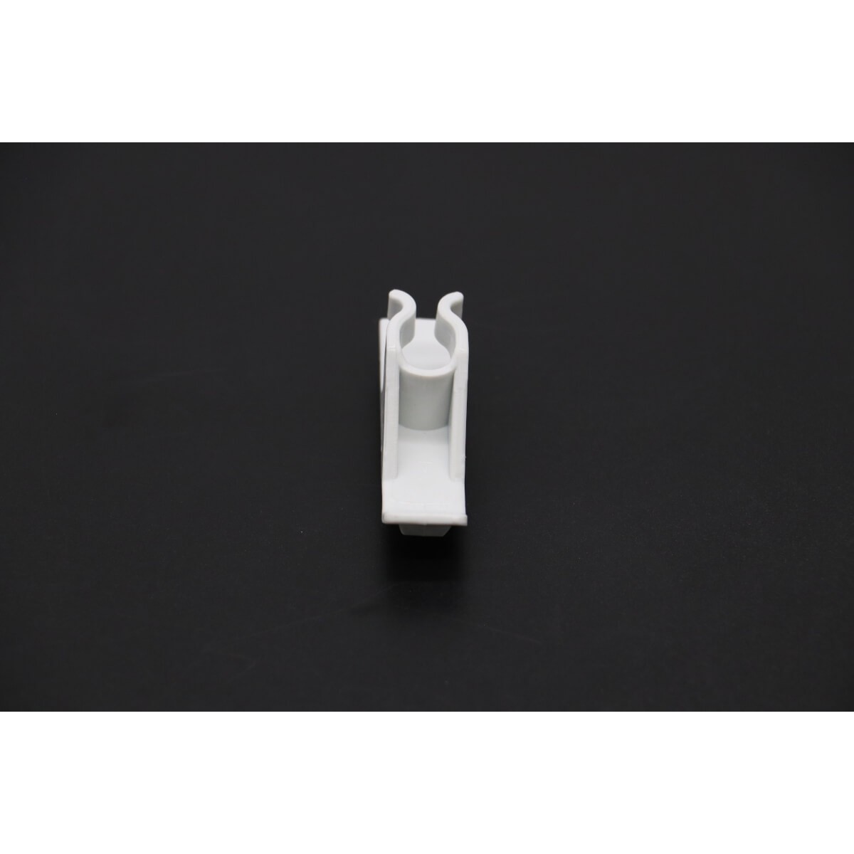 SC235 - Shelf Clip (White) (Nm)