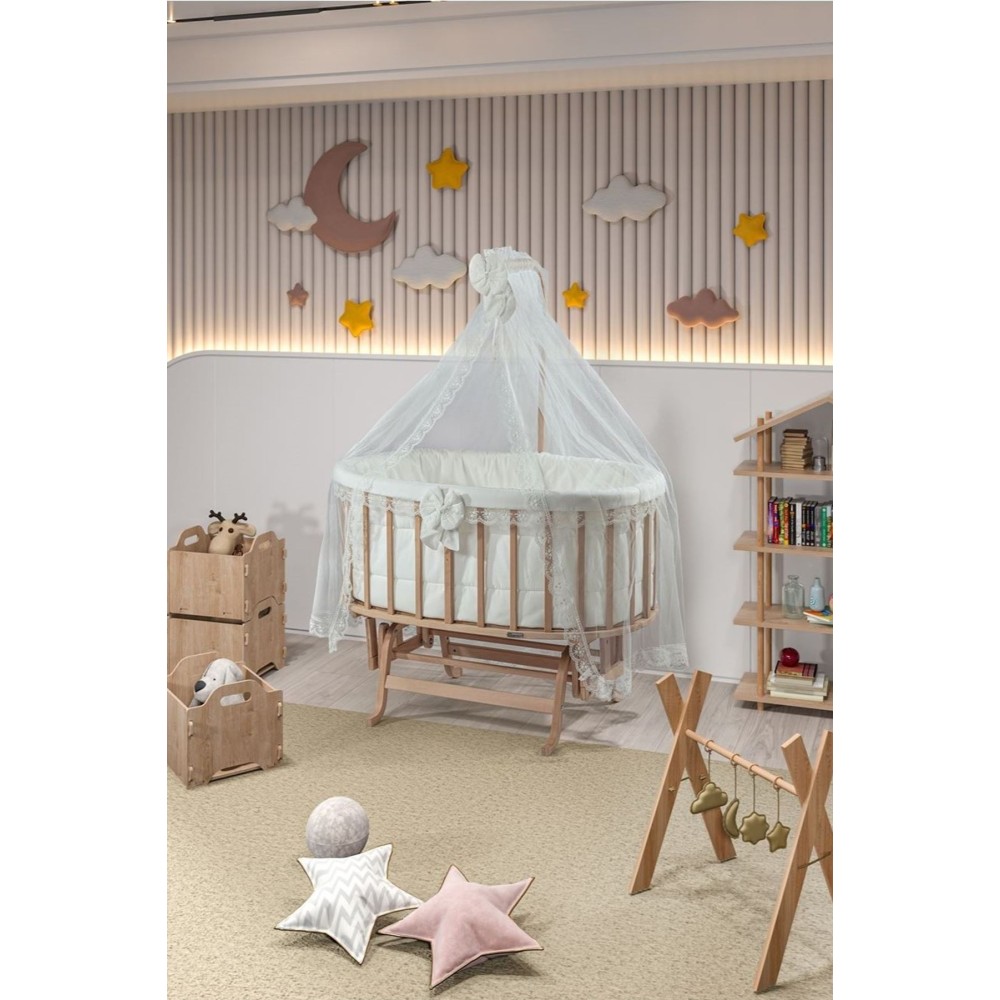 Ξύλινο Καλάθι Λίκνισμα με Δαντελένιο Σετ Ύπνου –  Λευκό