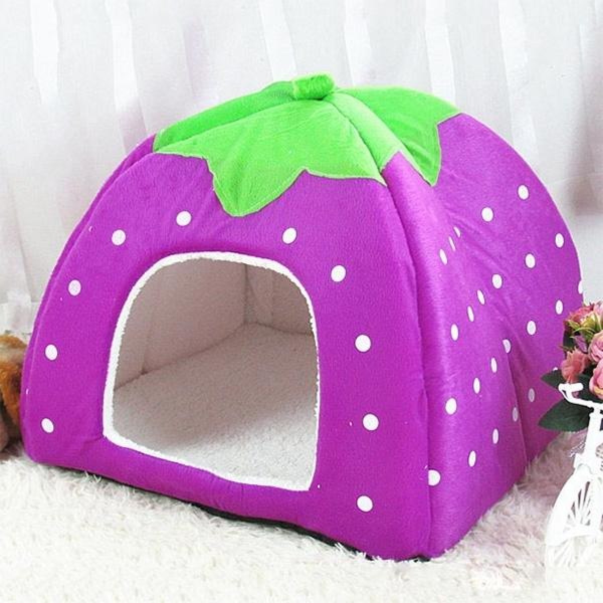 Strawberry Shaped Foldable Short Plush Pet House Nest, Size: XS
