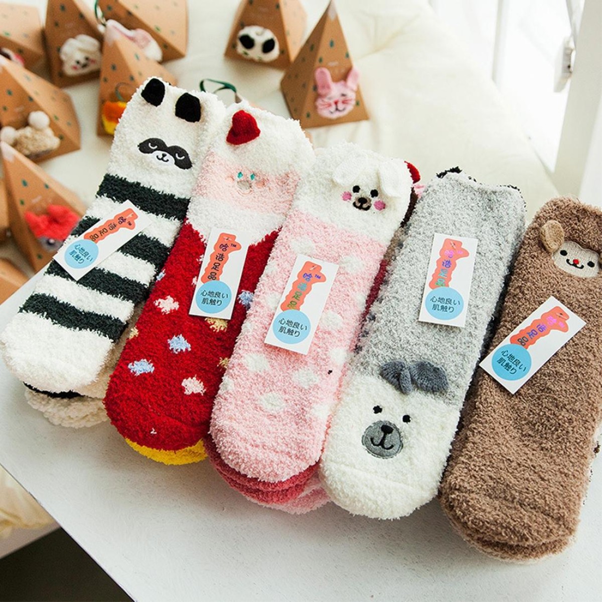 Winter Coral Velvet Thick Warm Cartoon Adult Socks, Stereoscopic Animal Pattern Christmas Boxed Gift Socks, Random Style Delivery