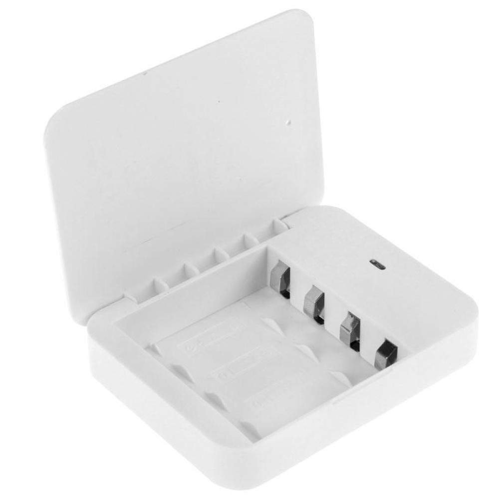 USB 2.0 4 x AA Batteries Box Portable Charger with Flashlight(White)
