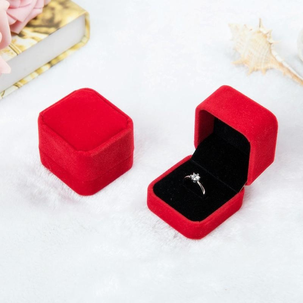 3 PCS Wedding Jewelry Accessories Square Velvet Jewelry Box Jewelry Display Case Gift Boxes Ring Earrings Box(Red)
