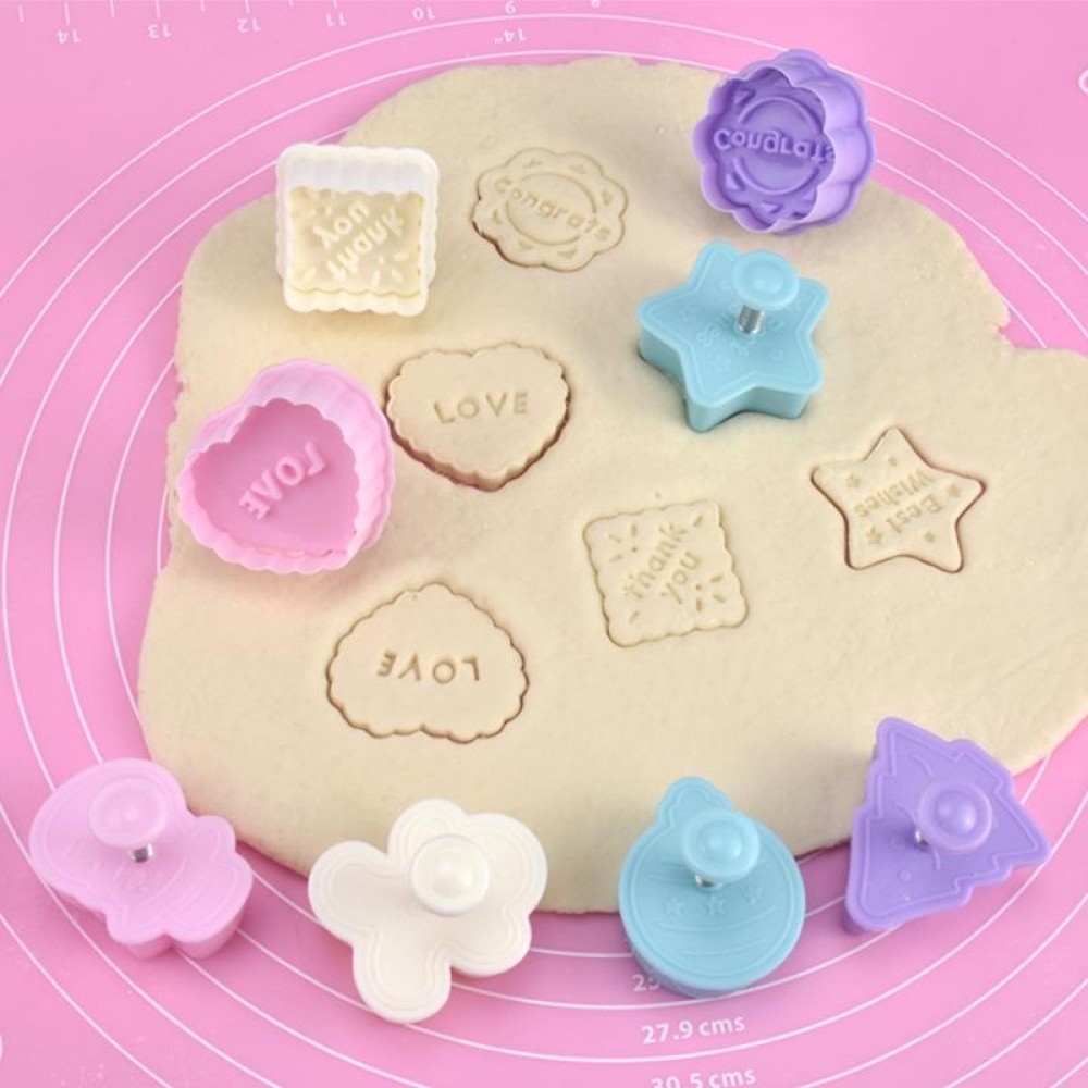 4 in 1 Three-Dimensional Fondant Biscuit Embossing Mold Push-Type Cake Mold Random Style Delivery