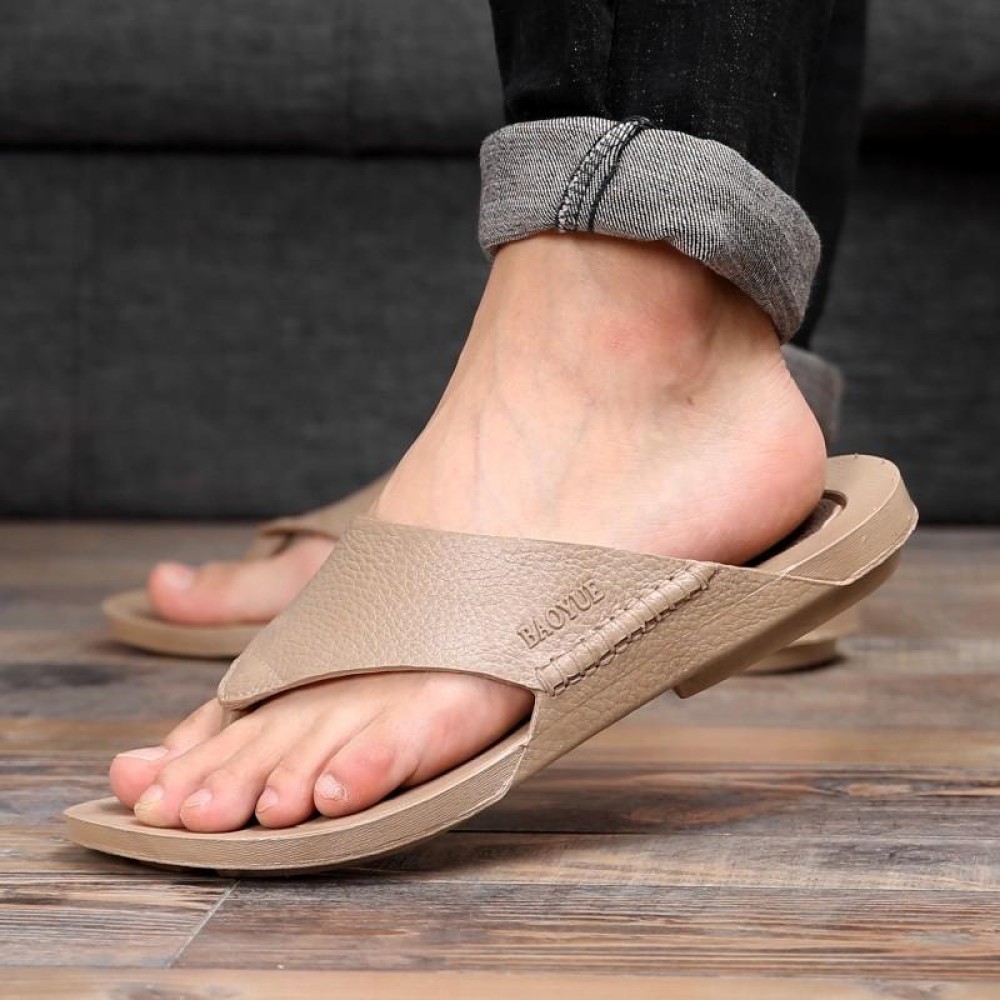 1 Pair Summer Outdoor Beach Sandals Men Wear-Resistant PVC Slippers, Size: 42(Flip Flops Khaki)