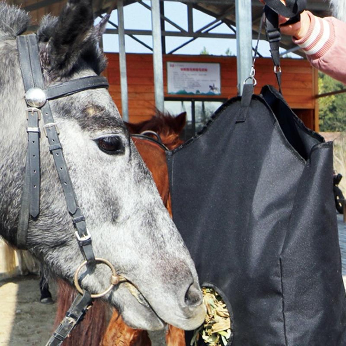 2 PCS Hay Bag Feeding Horse Bag Stable Large Bag Convenient Horse Straw Bag