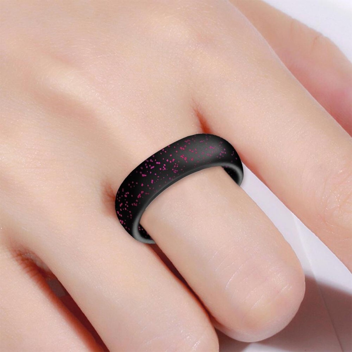 SH100 5.7mm Wide Silicone Ring Glitter Couple Ring No.7(Black Flash Red)