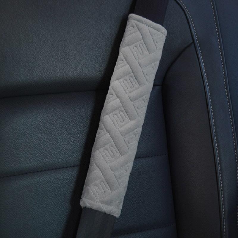 1pair Car Plush Seat Belt Embroidered Shoulder Pad Cover(Gray)