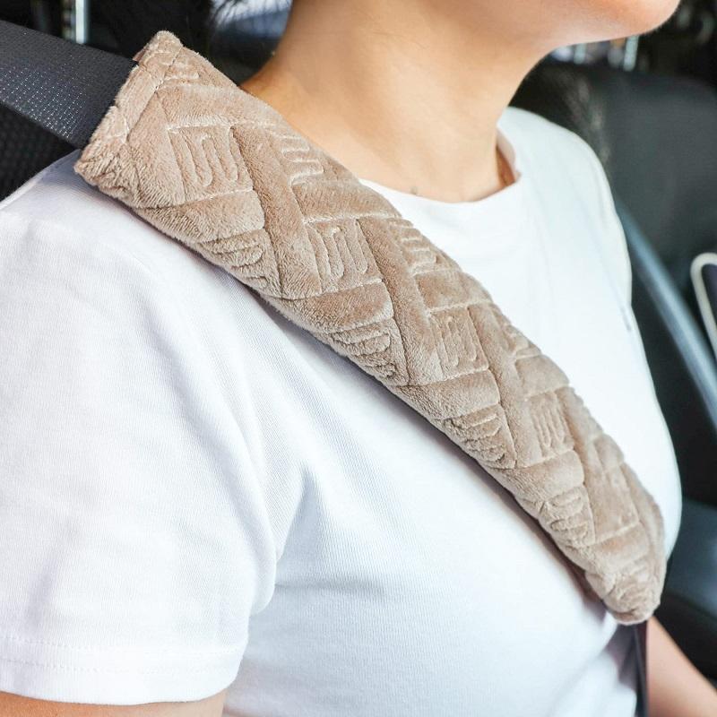 1pair Car Plush Seat Belt Embroidered Shoulder Pad Cover(Khaki)