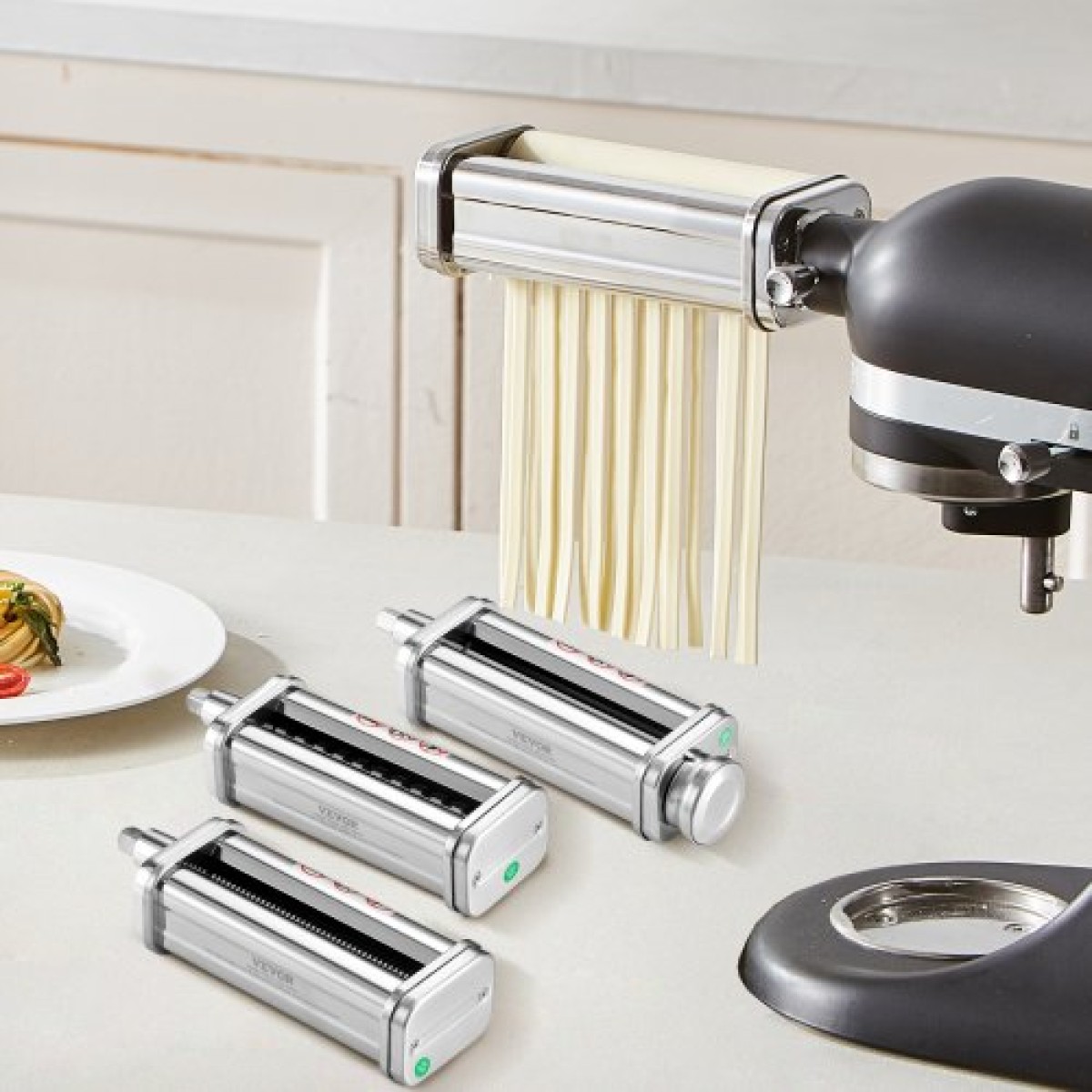 Εξάρτημα ζυμαρικών VEVOR για μίξερ με βάση KitchenAid, σετ ρολού κοπής ζυμαρικών από ανοξείδωτο χάλυβα που περιλαμβάνει ρολό φύλλου ζυμαρικών, κόφτη σπαγγέτι και φετουτσίνι, 8 ρυθμιζόμενο πάχος πόμολο ζυμαρικών, 3 τεμ.