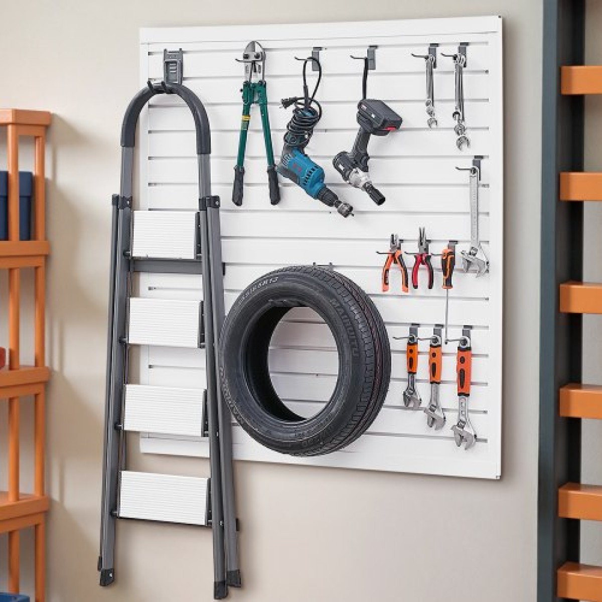 Επένδυση τοίχου VEVOR slat, 4 x 4 ft, PVC γκαράζ με δομοστοιχειωτή σχεδίαση, ρυθμιζόμενο πάνελ τοίχου λευκής πλάκας εύκολα στην εγκατάσταση με δομή ζεύξης & κοπή DIY, Ταιριάζει για αποθήκευση και οθόνη