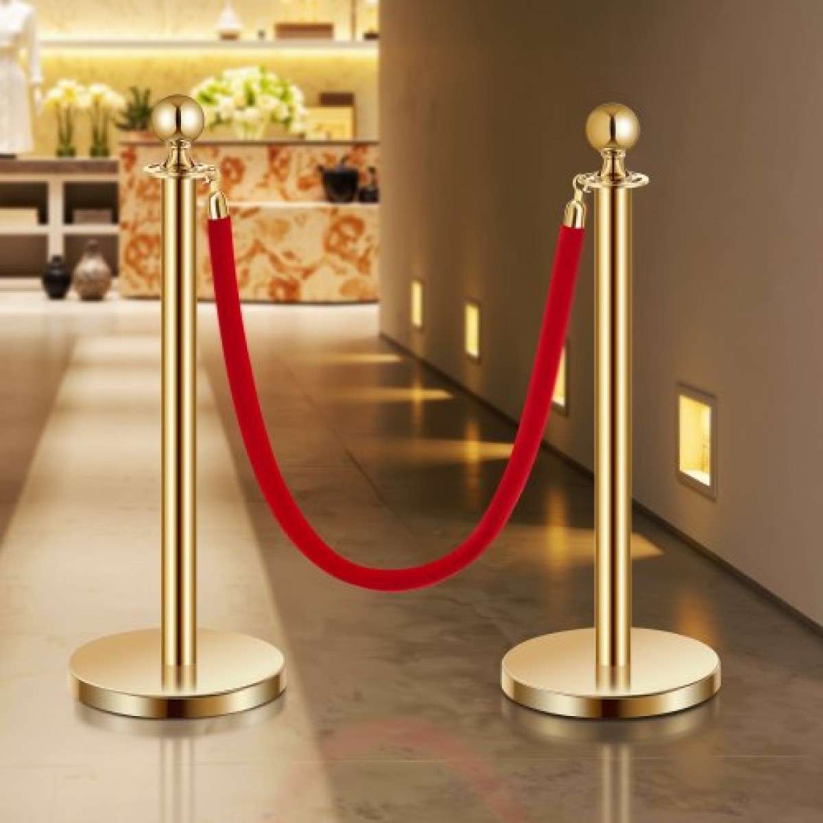 VEVOR Stanchion Post, 4 τεμάχια Crowd Control Barrier Set με 2 Red Velvet Ropes, 5 ft inox Gold Stanchion Post Queue with Sand Injection Hollow Base για θέατρο, πάρτι, γάμους, έκθεση