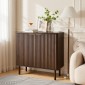 Έπιπλο VEVOR Coffee Bar, Τραπέζι Coffee Bar με αυλακώσεις Mid Century με χώρο αποθήκευσης 2 επιπέδων, ντουλάπι σε μπουφέ με πόρτα αχυρώνα, μπουφές μπουφέ για σαλόνι, είσοδος, 80 x 37,5 x 80 cm Καρυδιά