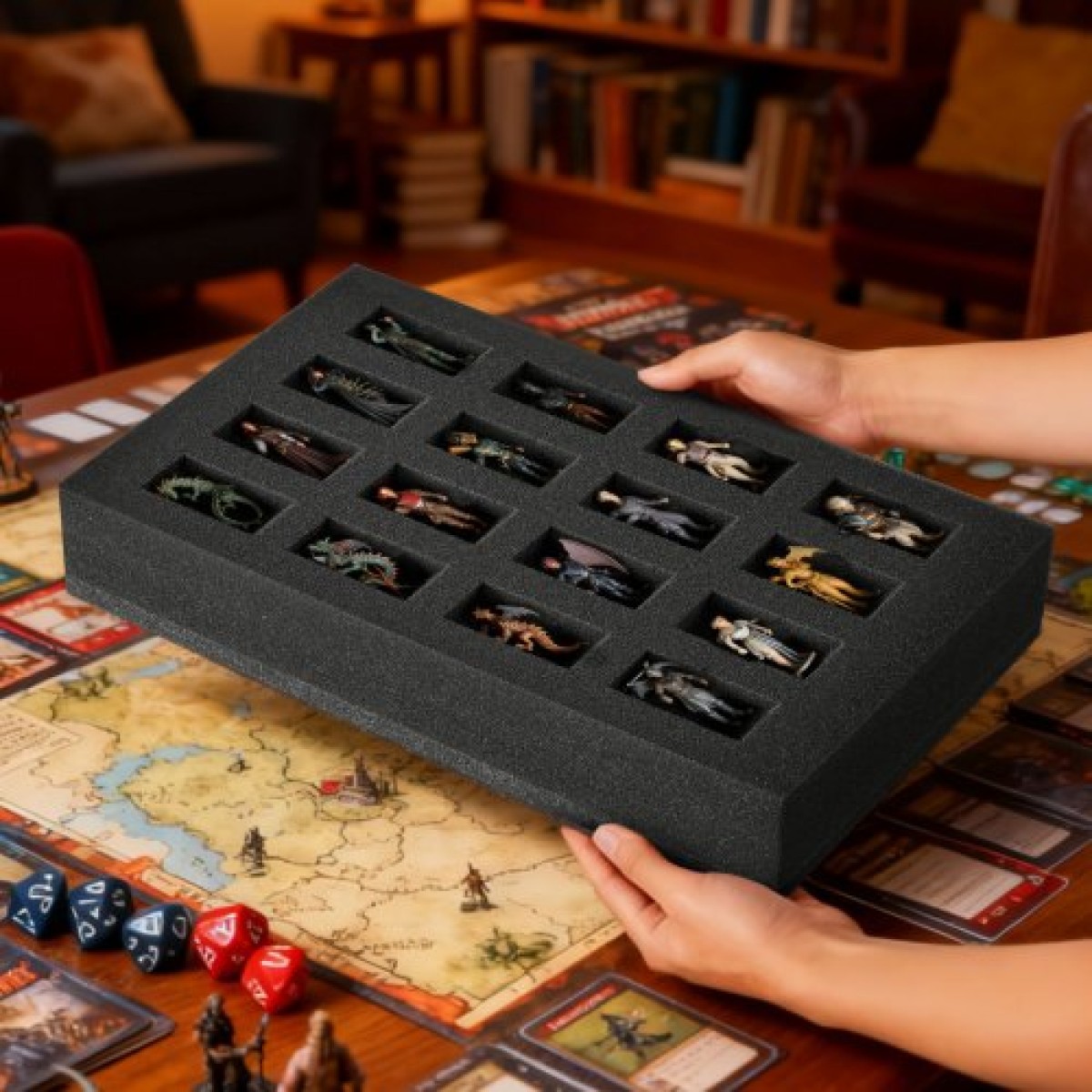Τσάντα με φιγούρες μεταφοράς VEVOR Miniature Storage, Ταιριάζει σε 16 Mini Infantry, Miniature Bag Transport with Handle & ρυθμιζόμενο λουρί ώμου, 1 αφρώδες στρώμα για μεγάλη χωρητικότητα αποθήκευσης (Δεν περιλαμβάνονται τα Mini)
