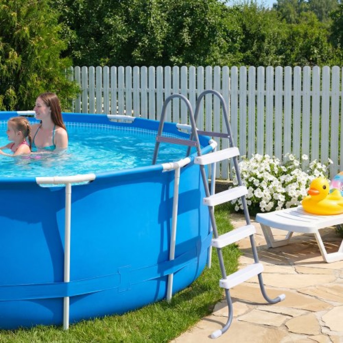 VEVOR Above Ground Pool Ladder, 4-Step Steel A-Frame Swimming Pool Swimming Swimming Pool 121,9 cm, Χωρητικότητα 136 kg Σκαλοπάτια εισόδου/εξόδου με ασφαλές αντιολισθητικό, ανθεκτικό φαρδύ σκαλοπάτι, εύκολη εγκατάσταση, γκρι & λευκό