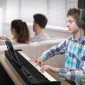 VEVOR 88 Key Folding Keyboard Piano, Bluetooth & MIDI, Φορητό ηλεκτρονικό ψηφιακό αναδιπλούμενο πιάνο με τσάντα πεντάλ για διατήρηση Ακουστικά με πλήκτρα αφής, επαναφορτιζόμενα για αρχάριους έφηβους, ενήλικες, μαύρο