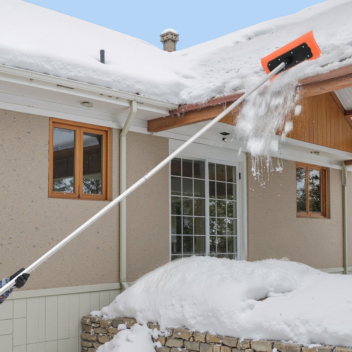 VEVOR Snow Roof Rake, 45cm λεπίδα αφρού, 2,25-5,62 m Ρυθμιζόμενη ξύστρα οροφής, σωλήνες επέκτασης & αντιολισθητική λαβή, ελαφρύ εργαλείο αφαίρεσης χιονιού για καθαρισμό φύλλων σπιτιού