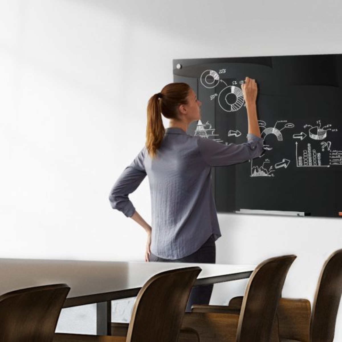 Whiteboard VEVOR Magnetic Glass, Dry Erase Board 36"x24", Επιτοίχια Μεγάλη Λευκή Γυάλινη Πίνακας χωρίς πλαίσιο, με Δίσκο μαρκαδόρου, Γόμα και 2 Μαρκαδόρους, Μαύρο