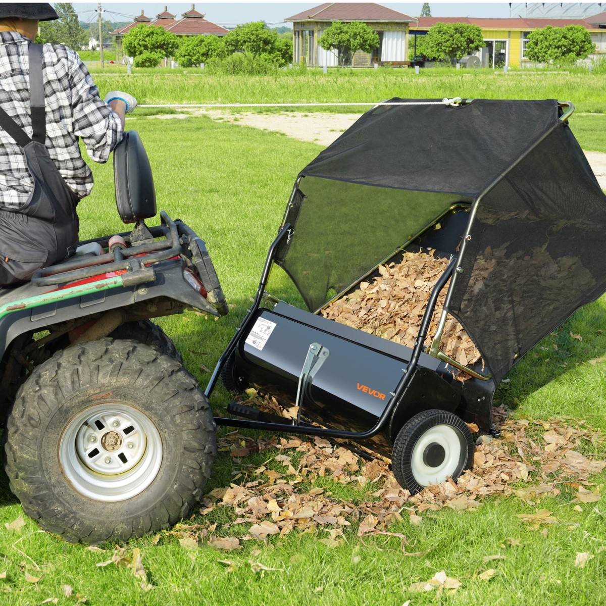 Σάρωθρο γκαζόν VEVOR Tow Behind, 111,7 cm Pull Behind Lawn Sweeper, 25 cu.ft Συλλέκτης φύλλων και γρασιδιού μεγάλης χωρητικότητας, βαρέως τύπου σάρωθρο κήπου με ρυθμιζόμενο ύψος σάρωσης για αυλή, γκαζόν, αγρόκτημα