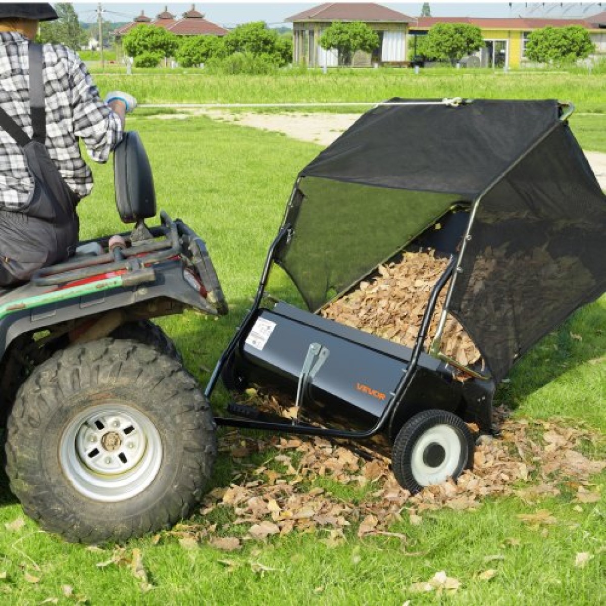 Σάρωθρο γκαζόν VEVOR Tow Behind, 127 cm Pull Behind Lawn Sweeeper, 26 cu.ft Συλλέκτης φύλλων και γρασιδιού μεγάλης χωρητικότητας, βαρέως τύπου σάρωθρο κήπου με ρυθμιζόμενο ύψος σάρωσης για αυλή, γκαζόν, αγρόκτημα
