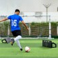 VEVOR Soccer Rebounder Board, Φορητός τοίχος ποδοσφαίρου 32"X12" με 2 γωνίες ανάκαμψης, αναδιπλούμενος HDPE Kickback Rebound Board, Εξοπλισμός προπόνησης ποδοσφαίρου για παιδιά και ενήλικες, Passing & Shooting Practice