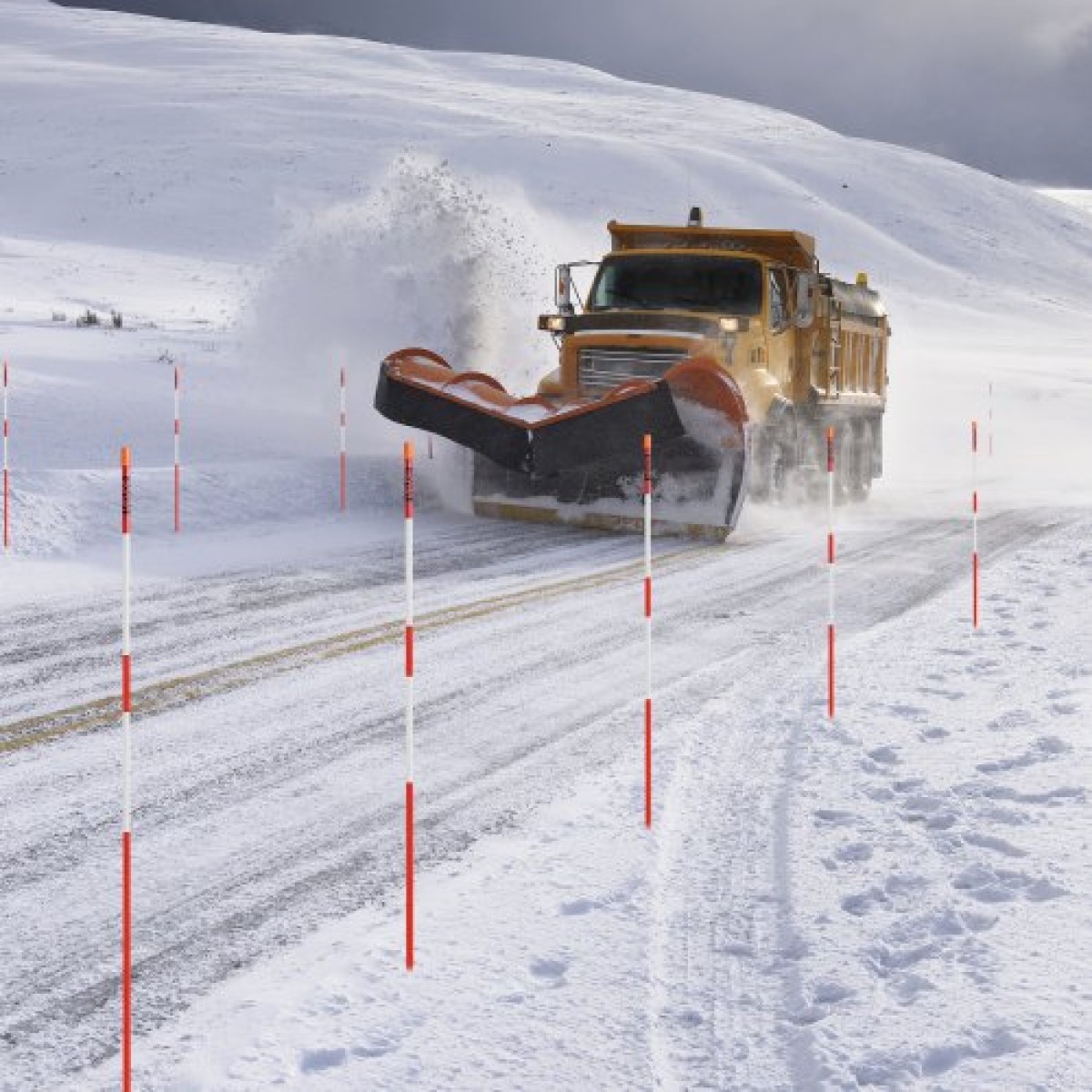 Μαρκαδόροι VEVOR Driveway, 500Pcs 122cm Μήκος 6,35mm, Ανακλαστήρες Hi-Visibility Driveway with 12 in Steel Drill Bits, Reflektive Snow Snow Sticks Fiberglass Pole for Parking, Walkways, Snow Oring