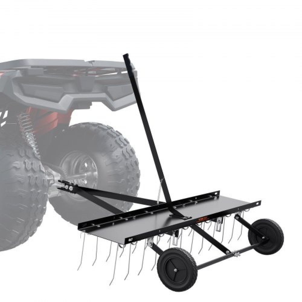 VEVOR Tow Behind Dethatcher, 48 ιντσών Tow Dethatcher με 24 Spring Steel Tines, Lawn Dethatcher Rake για ATV ή Mower, Tow Behind Lawn Rake with Lift Handle for Garden Farm Grass