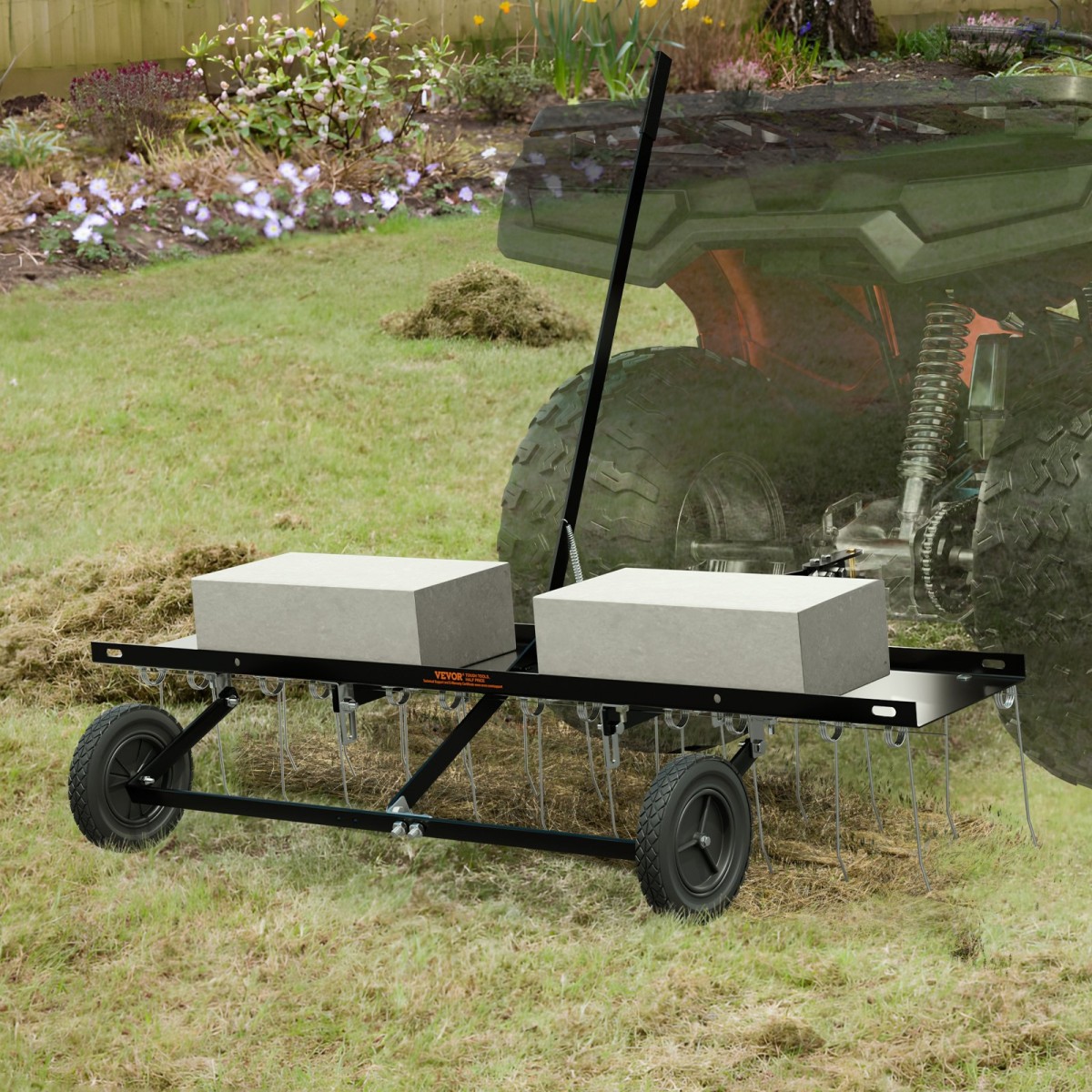 VEVOR Tow Behind Dethatcher, 48 ιντσών Tow Dethatcher με 24 Spring Steel Tines, Lawn Dethatcher Rake για ATV ή Mower, Tow Behind Lawn Rake with Lift Handle for Garden Farm Grass