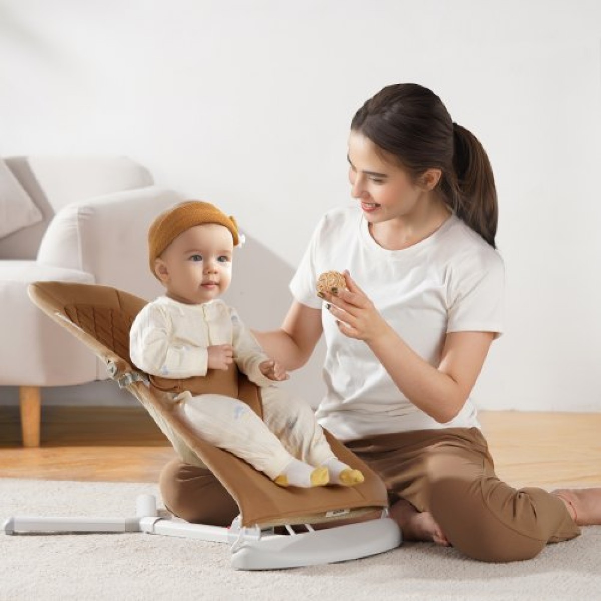 VEVOR Baby Bouncer, Πτυσσόμενο κάθισμα Bouncer για μωρά 0-9 μηνών, Καρέκλα Bouncer για νεογέννητο με 2 γωνίες ανάκλισης & λουρί 3 σημείων, φορητό βρεφικό ρολό με τσάντα μεταφοράς για εσωτερικούς χώρους, Camel