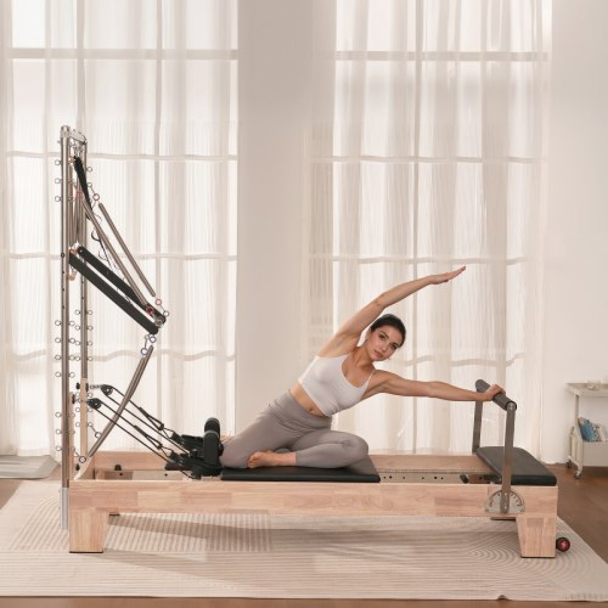 VEVOR Pilates Reformer, Ξύλινο μηχάνημα Pilates για Γυμναστήριο στο σπίτι, Εξοπλισμός προπόνησης δύναμης με διπλή αντίσταση, Reformer Box, Jump Board, για προχωρημένους χρήστες και αρχάριους, έως 400 LBS