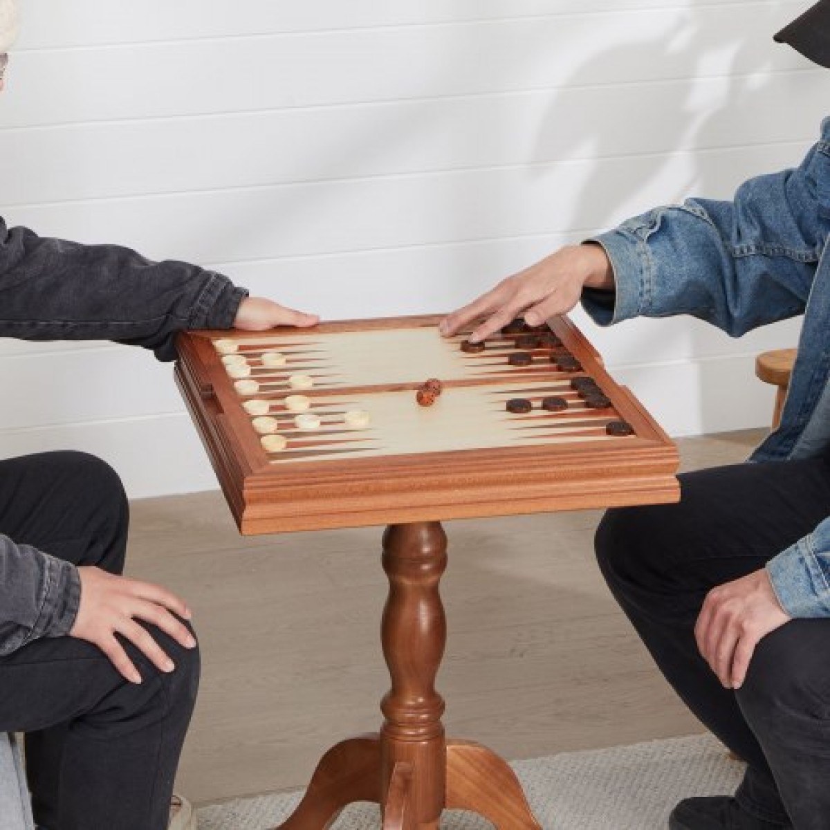 VEVOR 3-IN-1 Chess Checkers Σετ επιτραπέζιου τάβλι, Ξύλινο τραπέζι σκακιού 18 ιντσών Premium, Σετ επιτραπέζιου παιχνιδιού Deluxe Combo, Σετ επιτραπέζιου παιχνιδιού σκακιού Δώρο για οικογενειακά επιτραπέζια παιχνίδια