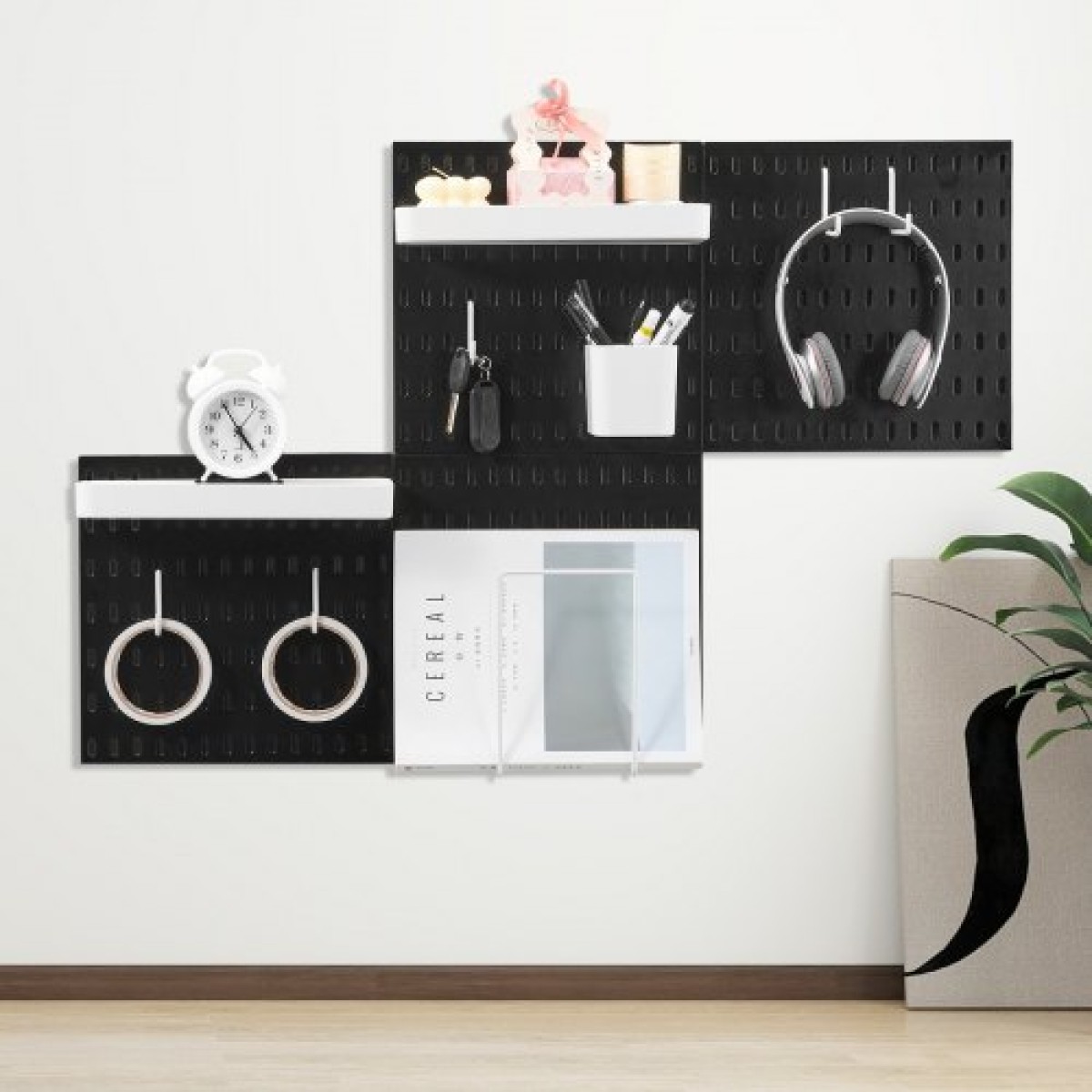 Κιτ συνδυασμού VEVOR Pegboard, 11" x 11" Plastic Pegboard, 4 πάνελ, Κιτ οργάνωσης τοίχου με μανταλάκια με αξεσουάρ, για αποθήκευση εργαλείων γκαράζ Κουζίνα Σαλόνι Craft Room Γραφείο Μπάνιο Σπίτι, Μαύρο